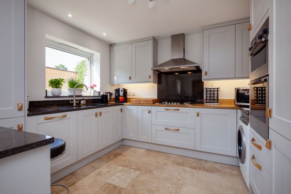 Cost of Cabinet Hardware Installation in Plano